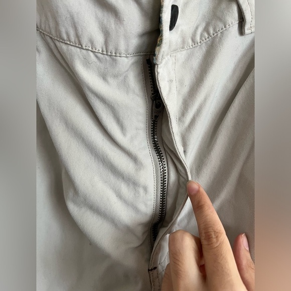 Lululemon MEN’s Cargo shorts size 38 - Picture 7 of 15